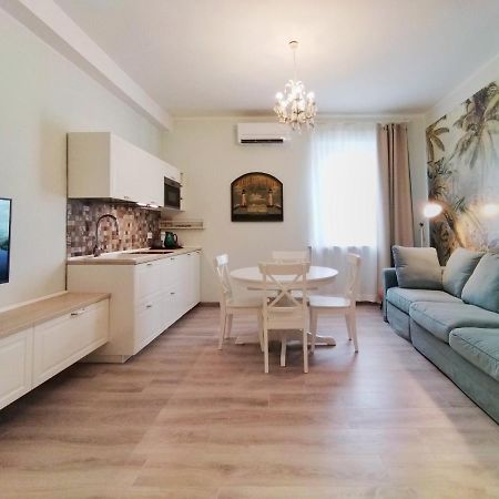 Colleoni 19 Bangkok, Appartamento Superior Чивитанова Марке Екстериор снимка